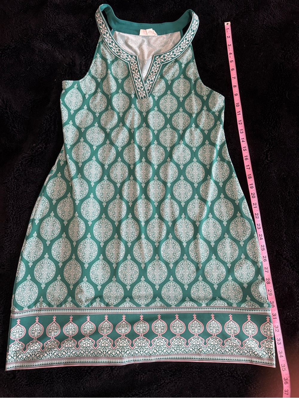 Embellished Neckline Sleeveless Mini Dress in Green Geometric Pattern